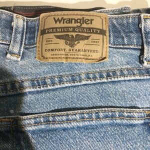 Men's Wrangler Jeans Regular Fit In Difficult To Find Size 40 X 29 Excellent Buy